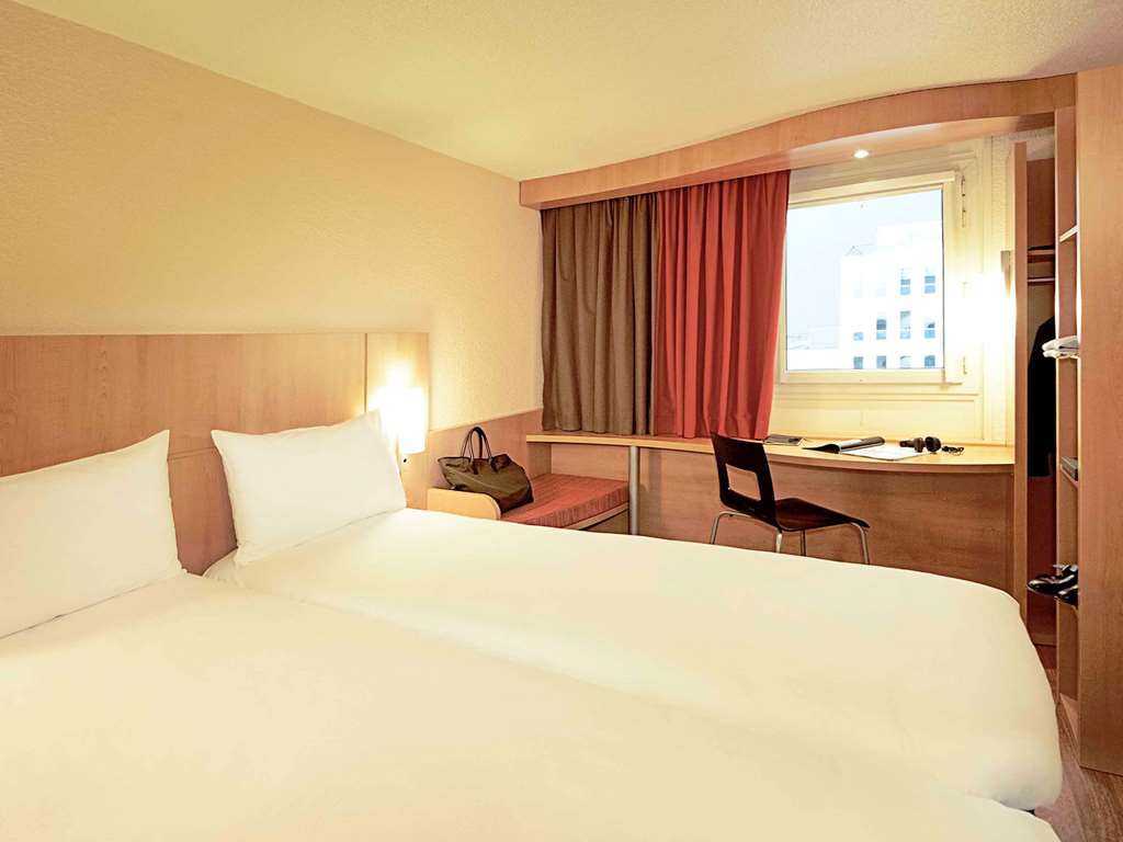 Ibis Avallon Hotel 3*