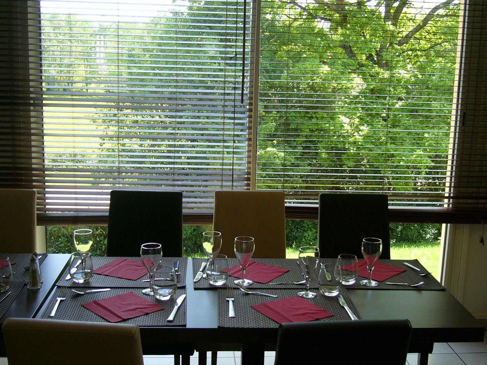 Ibis Avallon Hotel 3*